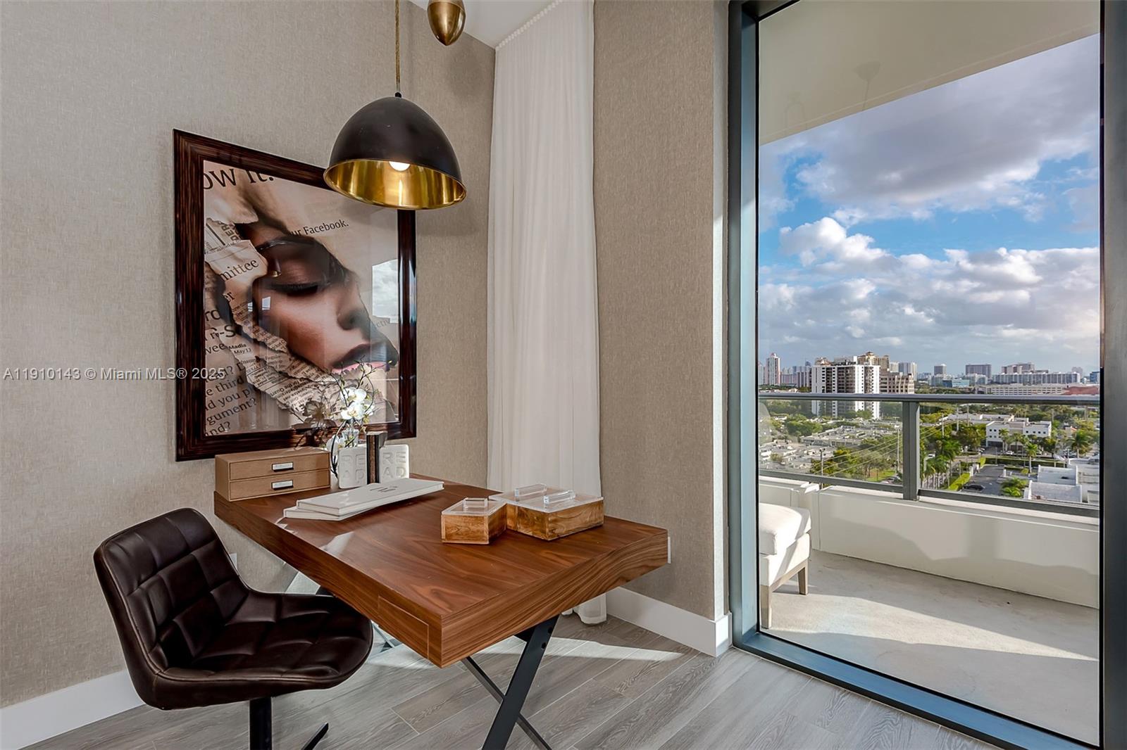 AVENTURA PARKSQUARE RESID - Residential