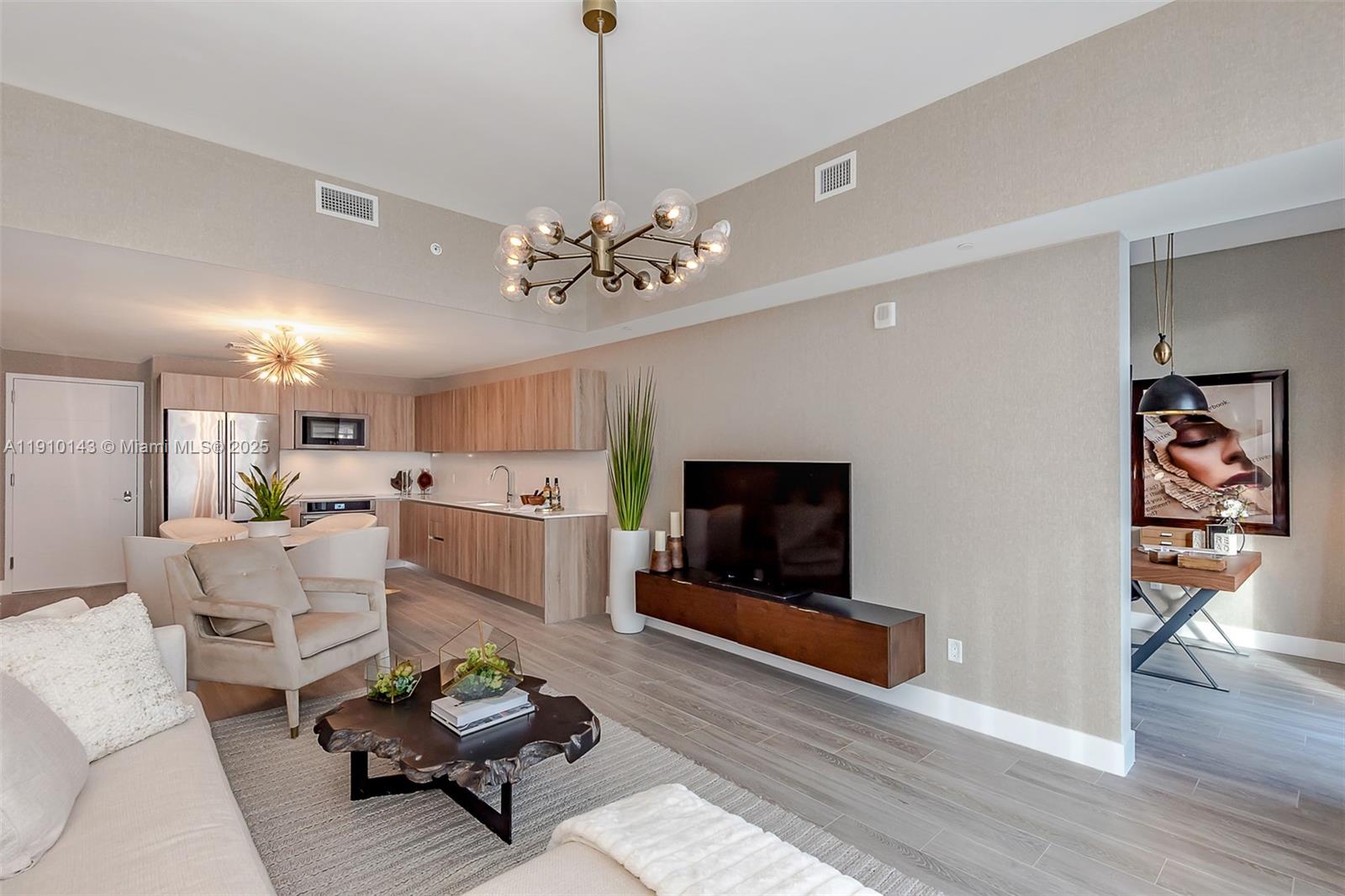 AVENTURA PARKSQUARE RESID - Residential