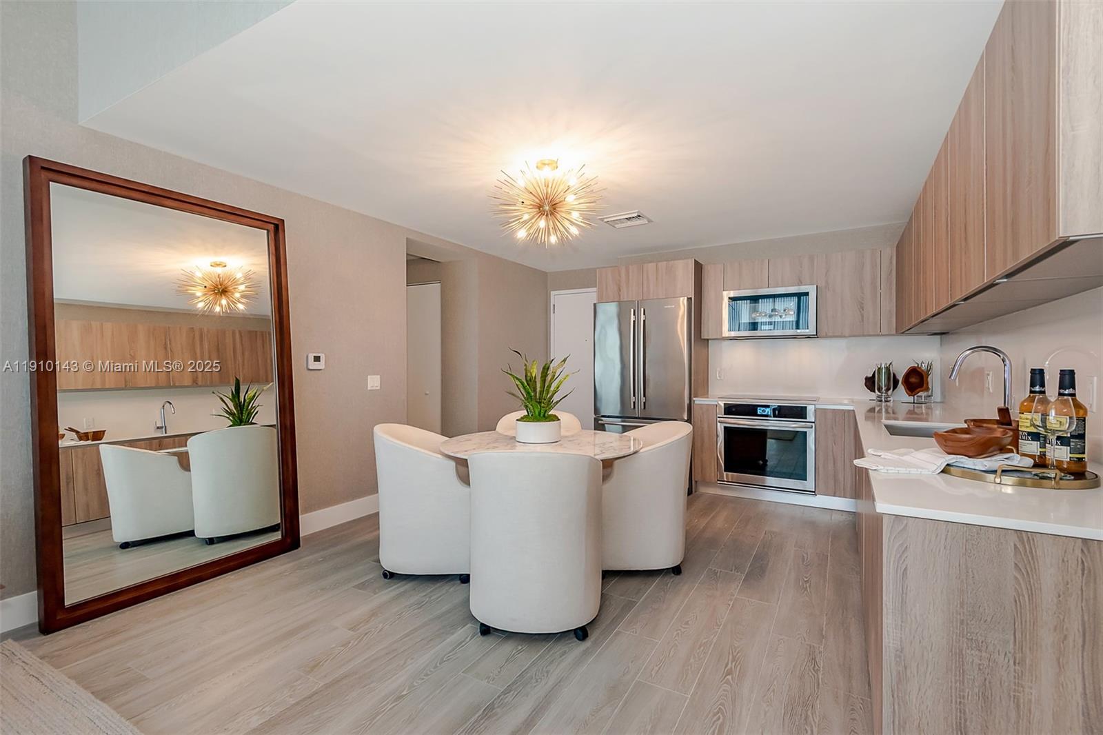 AVENTURA PARKSQUARE RESID - Residential