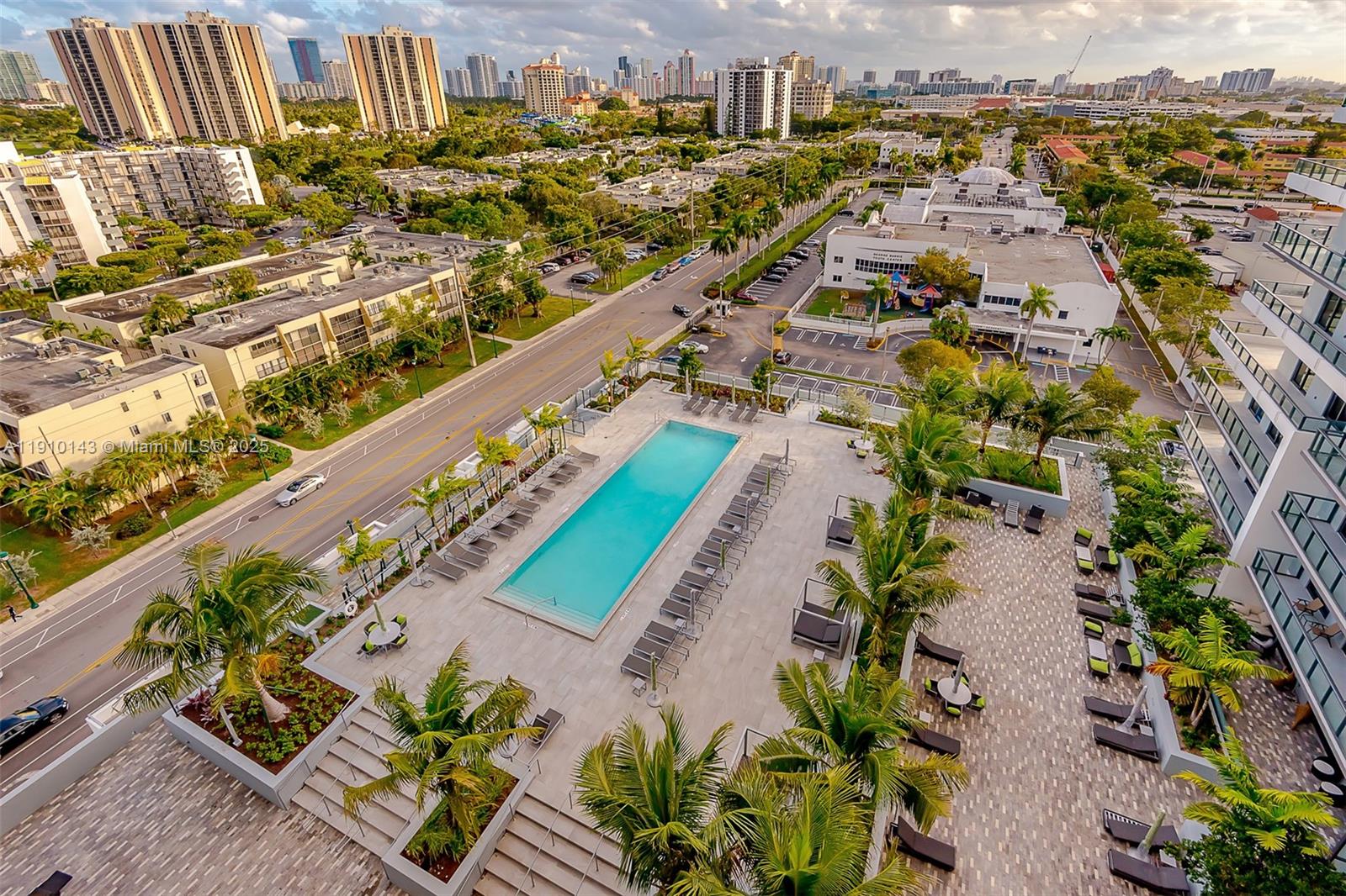 AVENTURA PARKSQUARE RESID - Residential