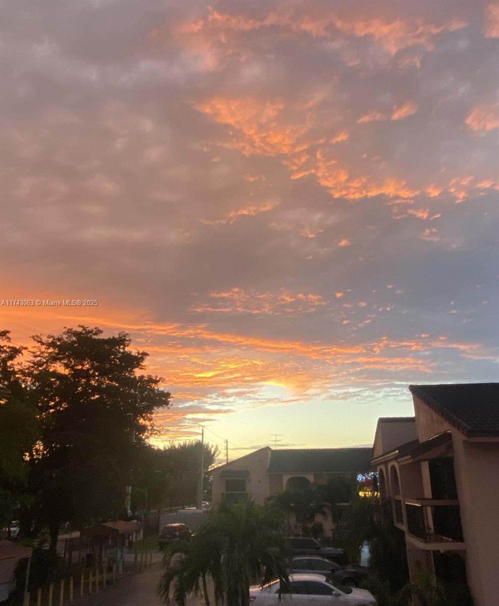 LAS BRISAS TH APTS CONDO - Residential