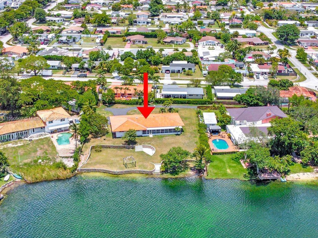 MC CAHILLS BLUEBIRD LAKE - Residential