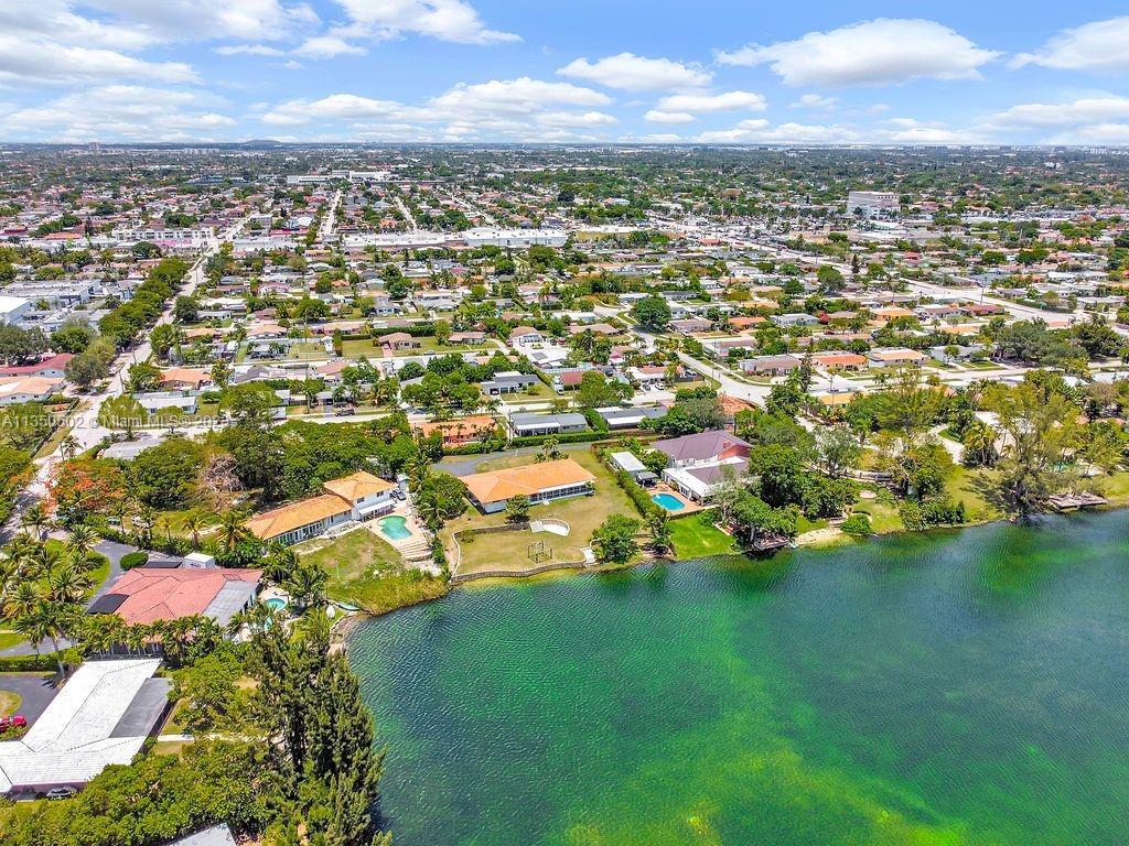 MC CAHILLS BLUEBIRD LAKE - Residential