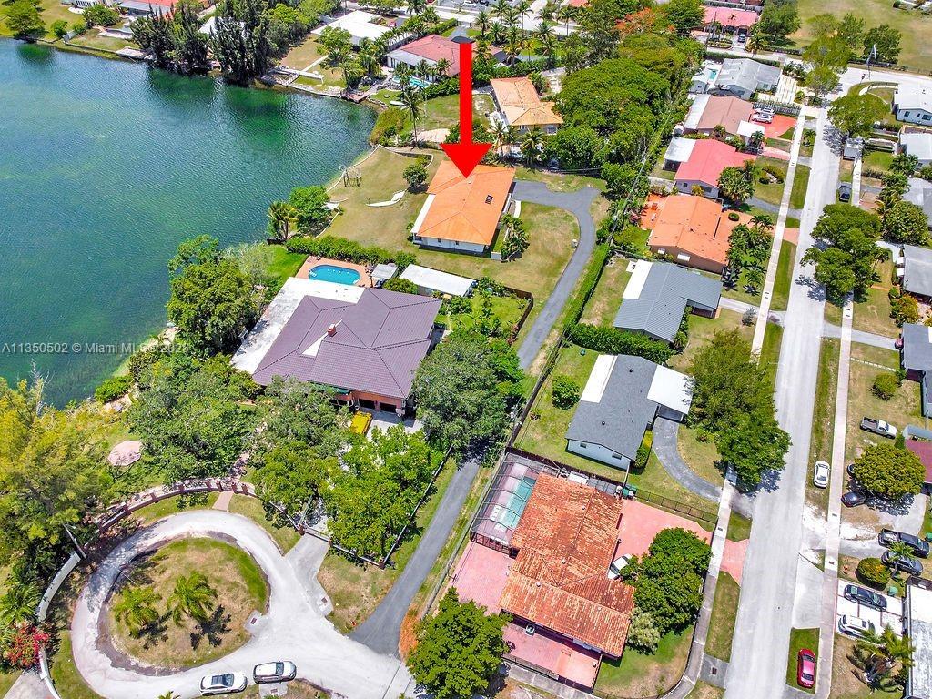 MC CAHILLS BLUEBIRD LAKE - Residential