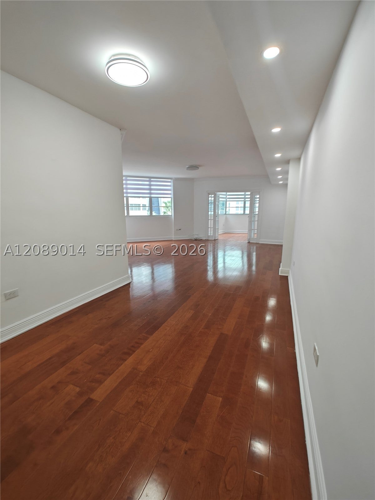 825 Brickell Bay Dr 651