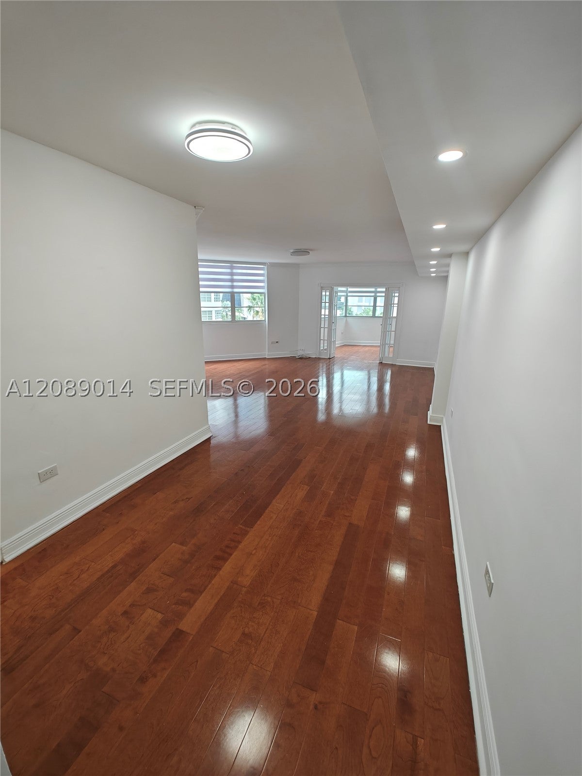 825 Brickell Bay Dr 651
