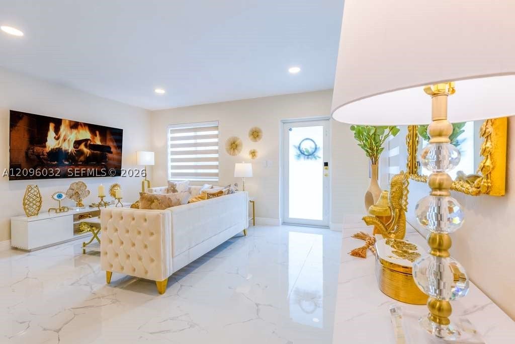 55 SW 60th Ave