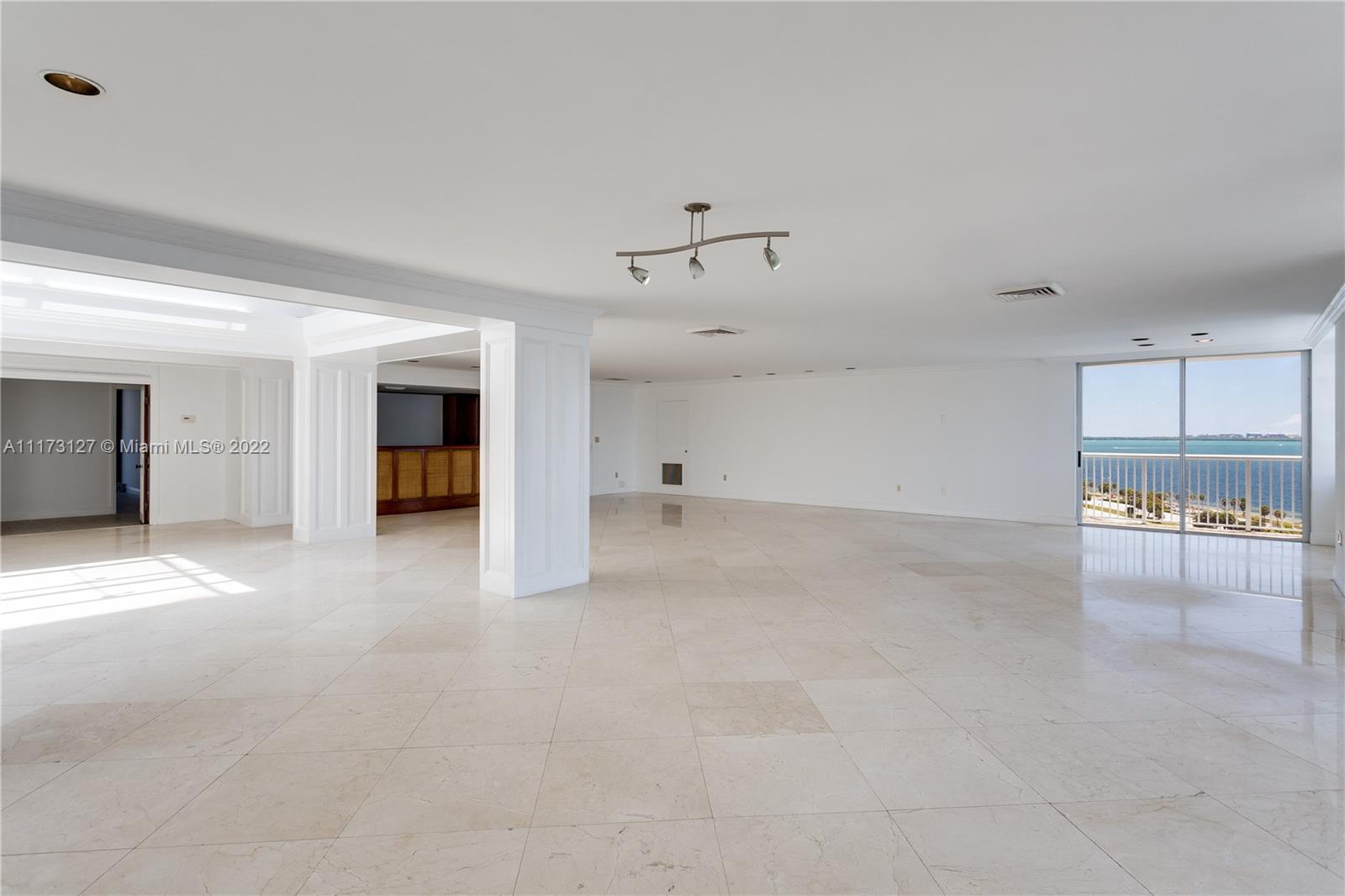 BRICKELL BISCAYNE CONDO - Residential Lease