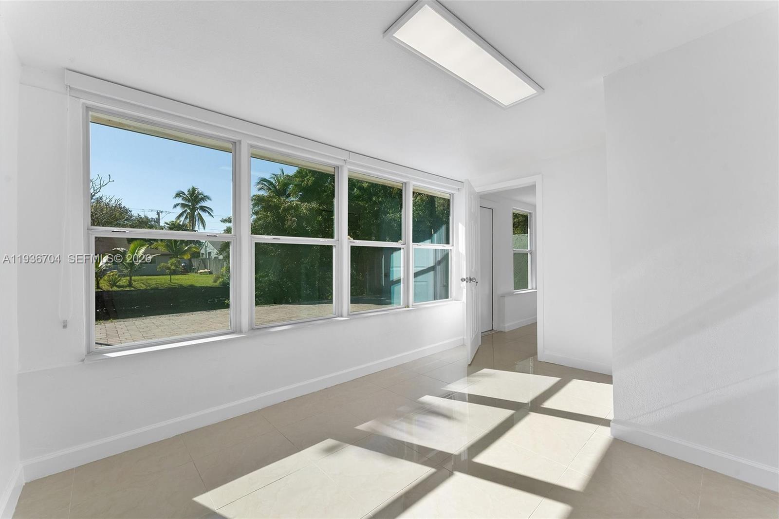 CROISSANT PARK RIVER SEC - Residential Lease