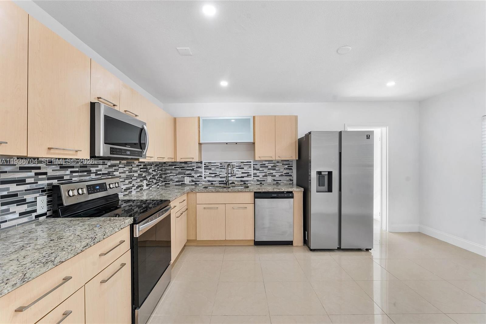 CROISSANT PARK RIVER SEC - Residential Lease