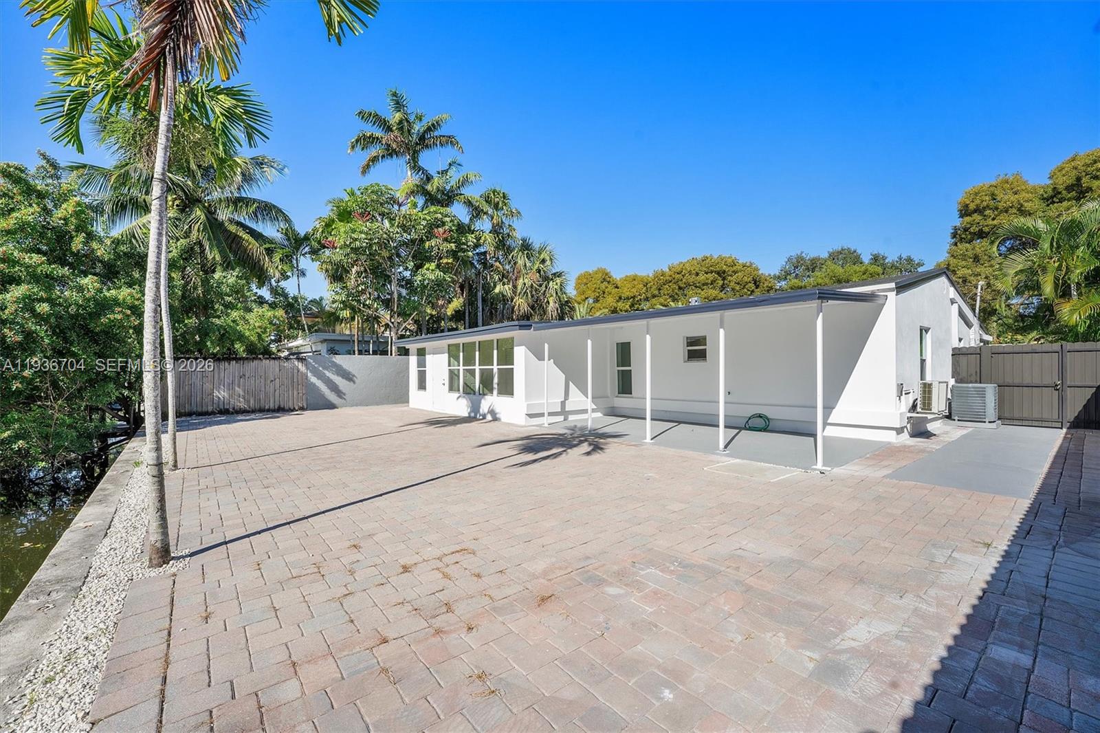 CROISSANT PARK RIVER SEC - Residential Lease