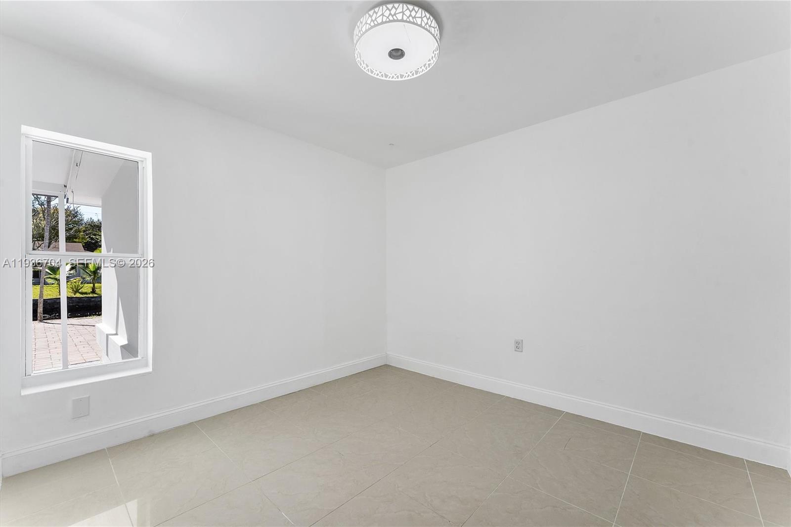 CROISSANT PARK RIVER SEC - Residential Lease