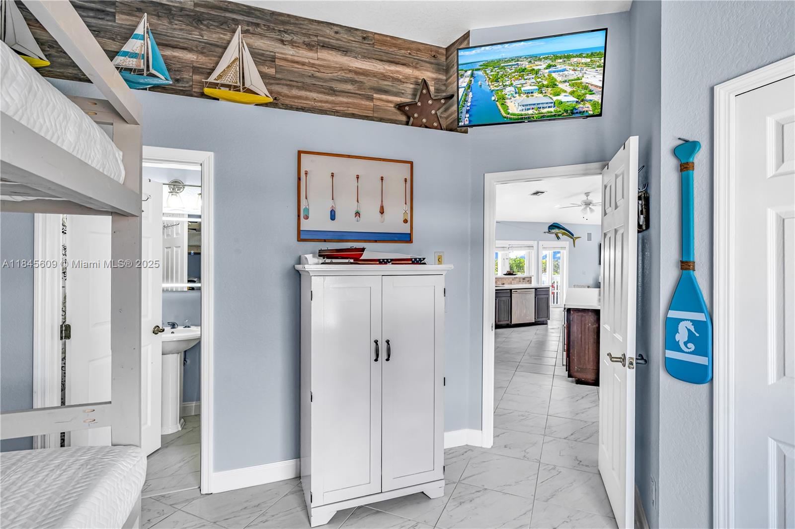 MARAMEADE AMD - Residential