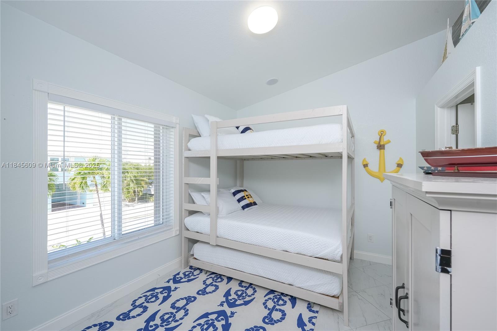 MARAMEADE AMD - Residential