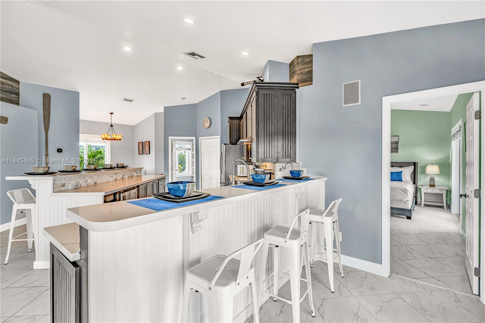 MARAMEADE AMD - Residential