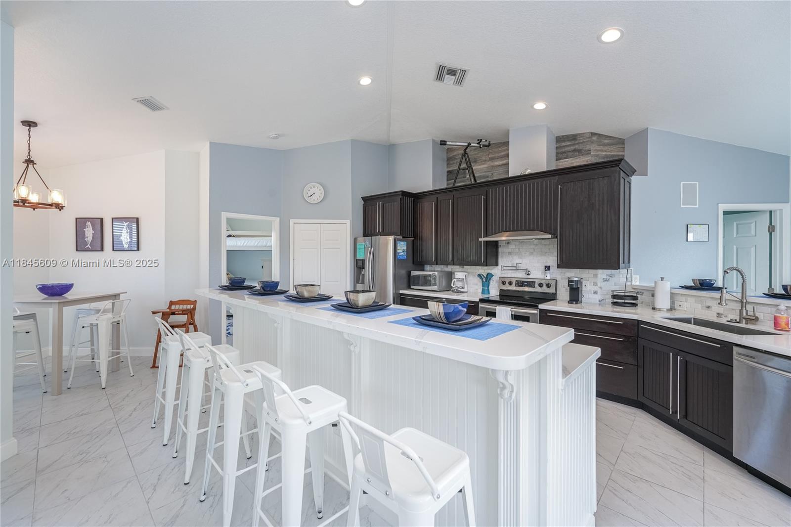 MARAMEADE AMD - Residential