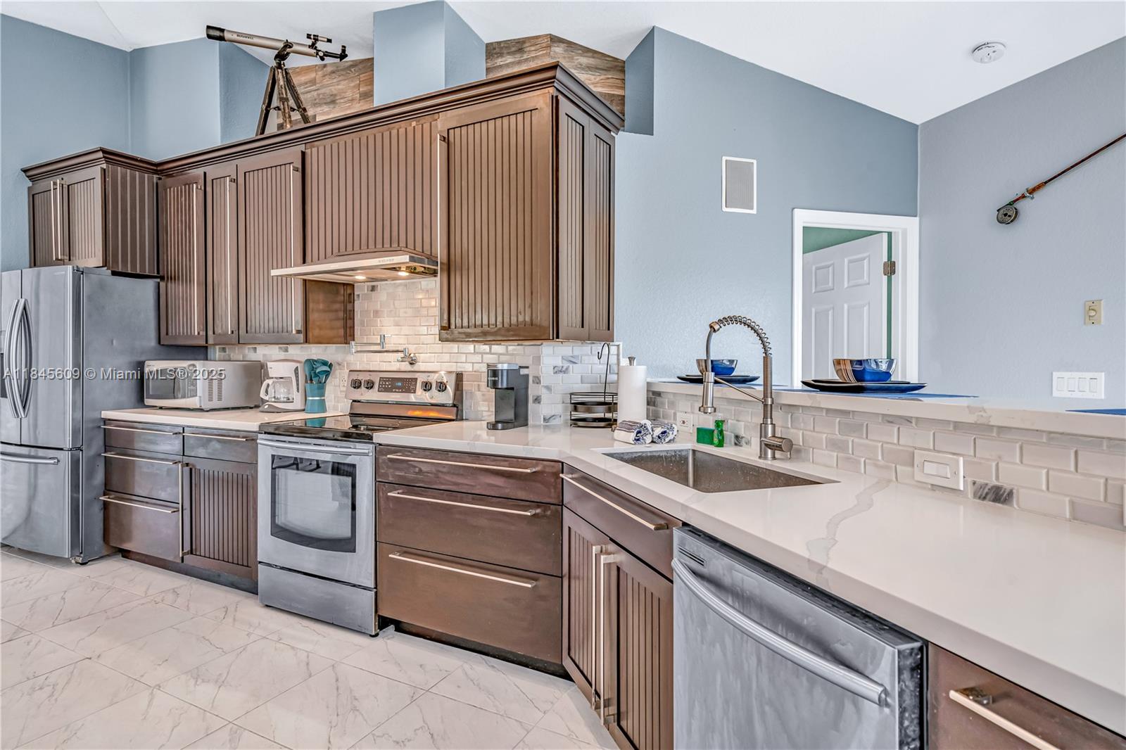 MARAMEADE AMD - Residential