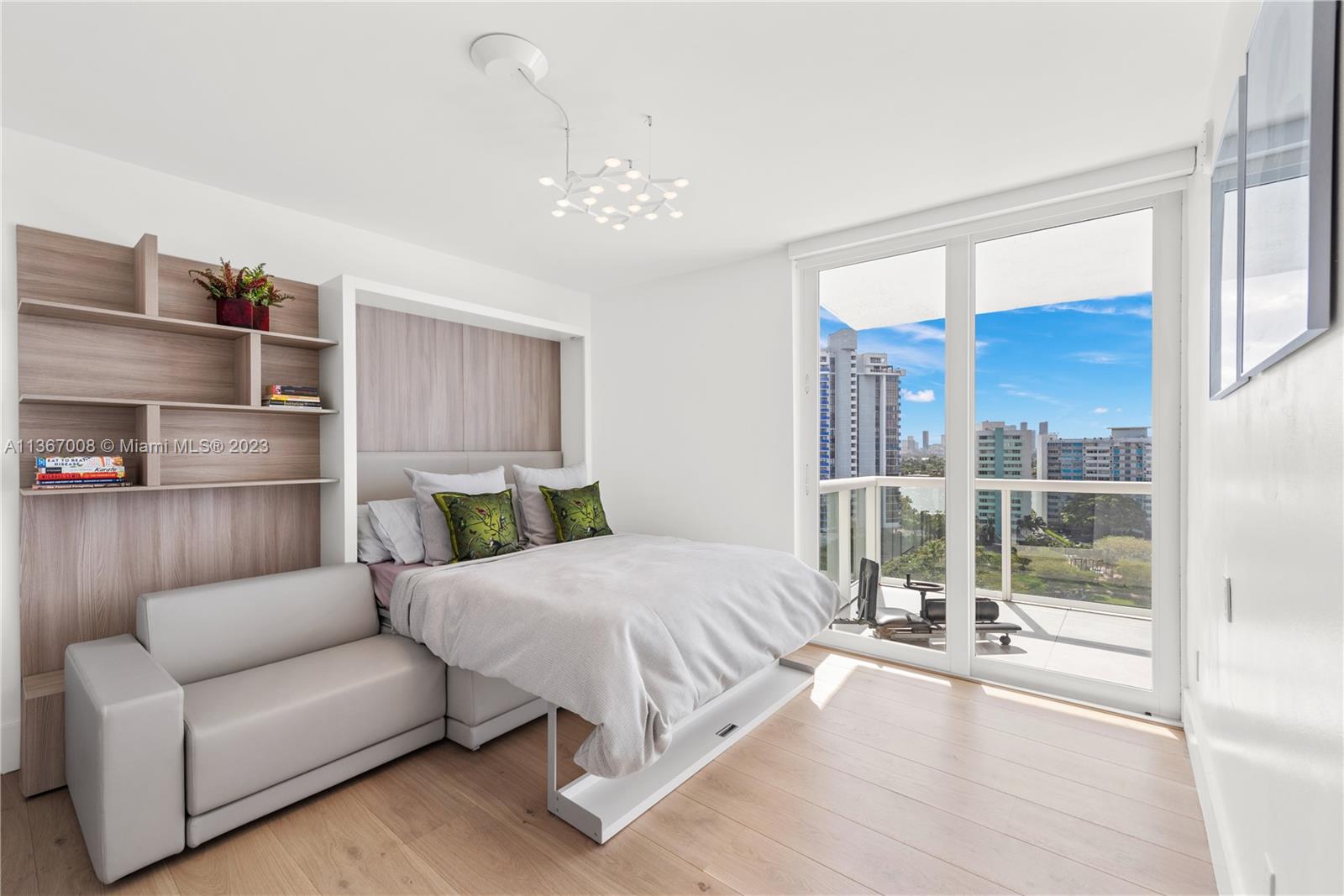 THE GRAND VENETIAN CONDO - Residential