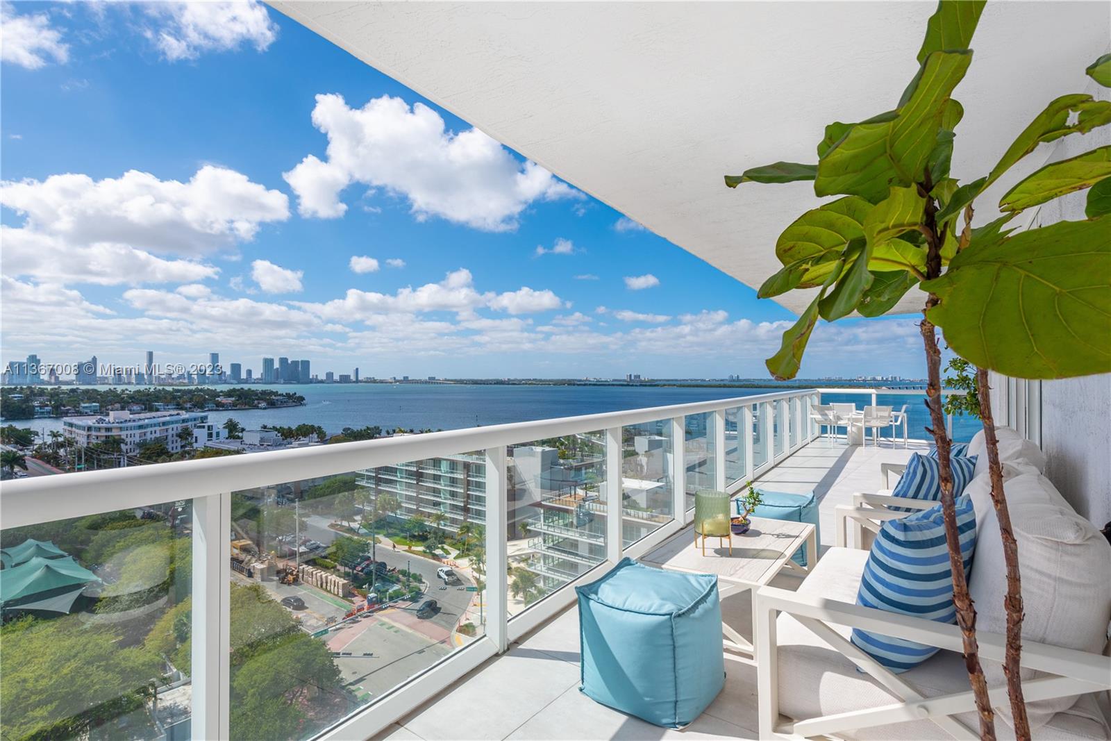 THE GRAND VENETIAN CONDO - Residential