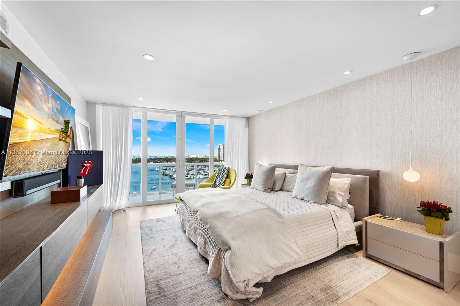 THE GRAND VENETIAN CONDO - Residential