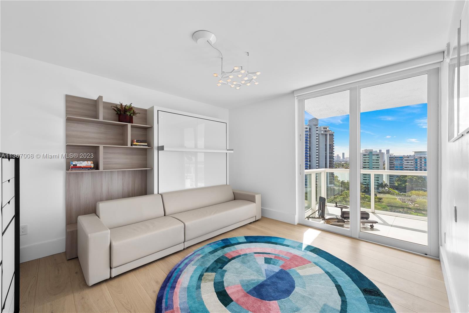 THE GRAND VENETIAN CONDO - Residential