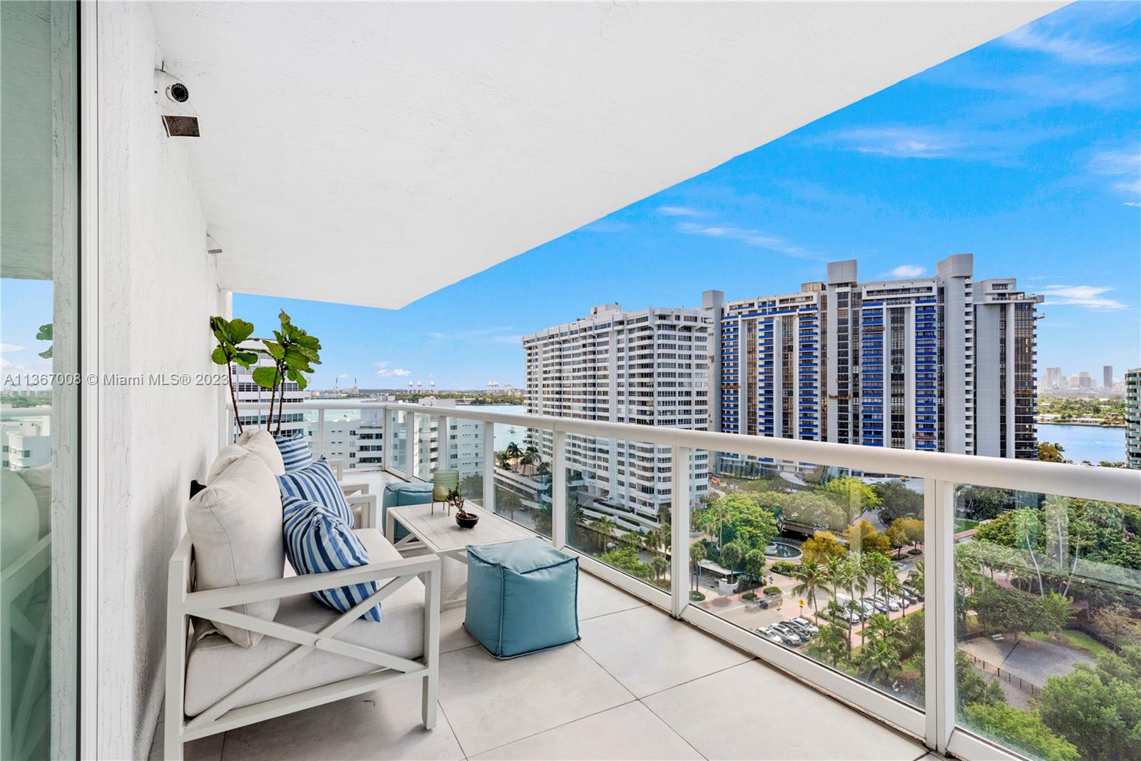 THE GRAND VENETIAN CONDO - Residential