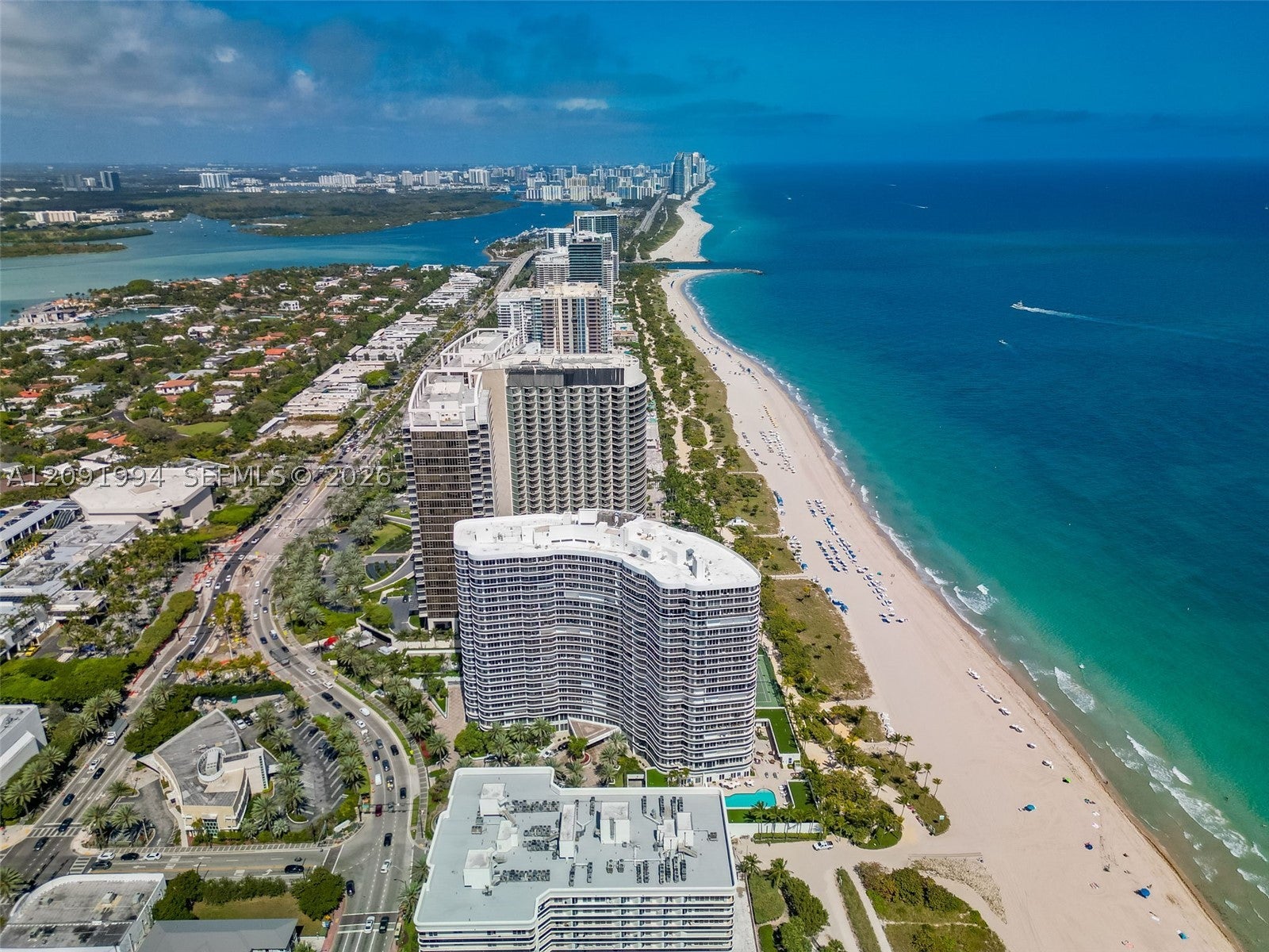 9601 Collins Ave 507