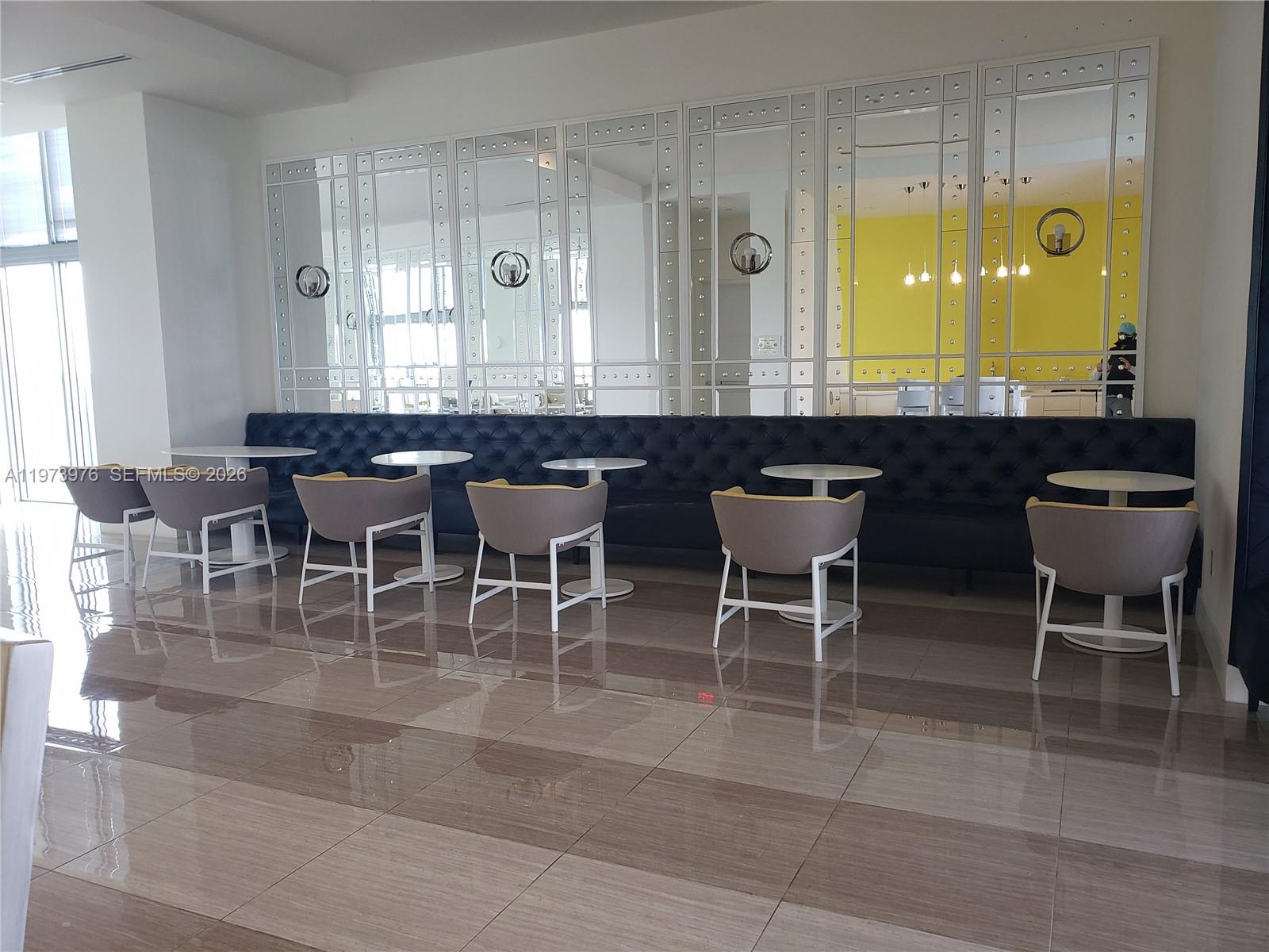 METROPICA NORTH TOWER ONE - Residential