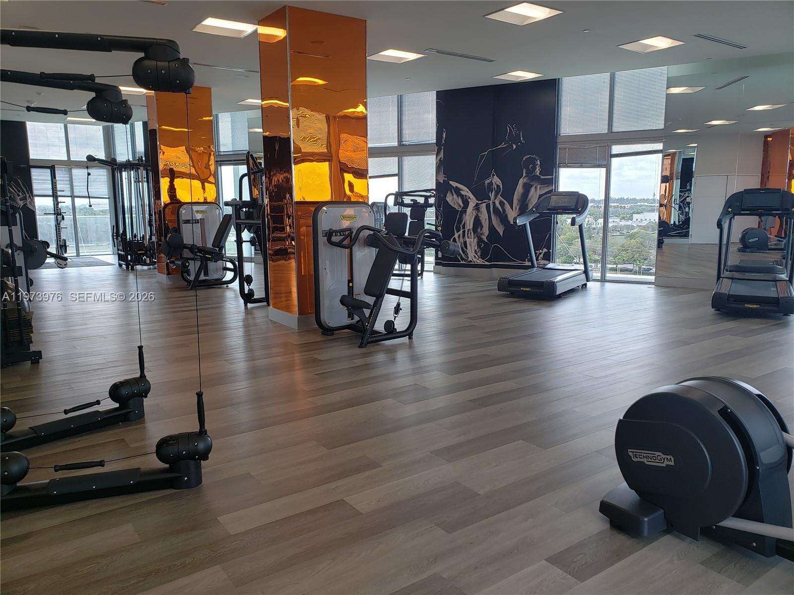 METROPICA NORTH TOWER ONE - Residential