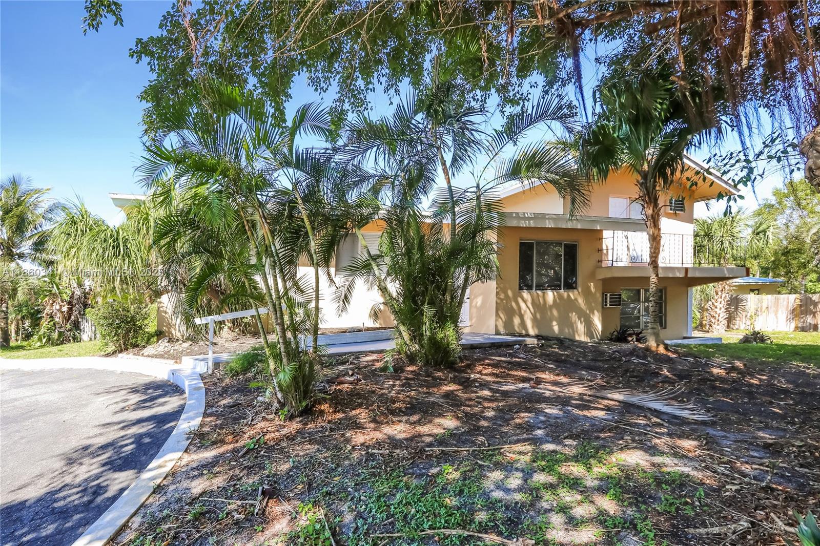 Welcome to your dream home! Step inside this pet-friendly home featuring modern finishings and a layout designed with functionality in mind. Enjoy the storage space found in the kitchen and closets as well as the spacious living areas and natural light throughout. Enjoy outdoor living in your yard, perfect for gathering, relaxing, or gardening! Take advantage of the incredible location, nestled in a great neighborhood with access to schools, parks, dining and more. Don't miss a chance to make this house your next home! Beyond the home, experience the ease of our technology-enabled maintenance services, ensuring hassle-free living at your fingertips. Help is just a tap away! Self-touring is available 8AM-8PM. Apply now!