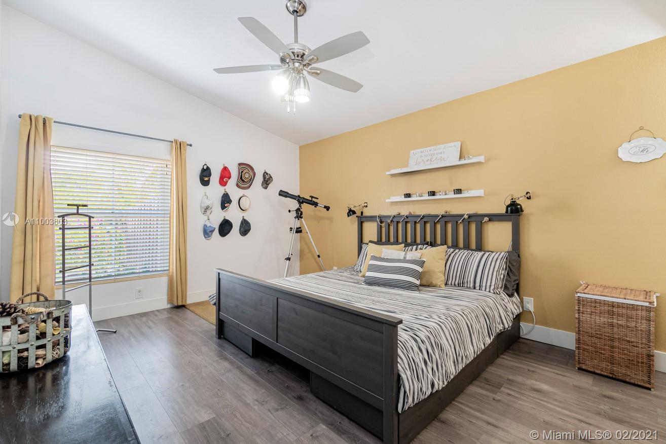 PROFILES II @ CHAPEL TRAIL - Residential