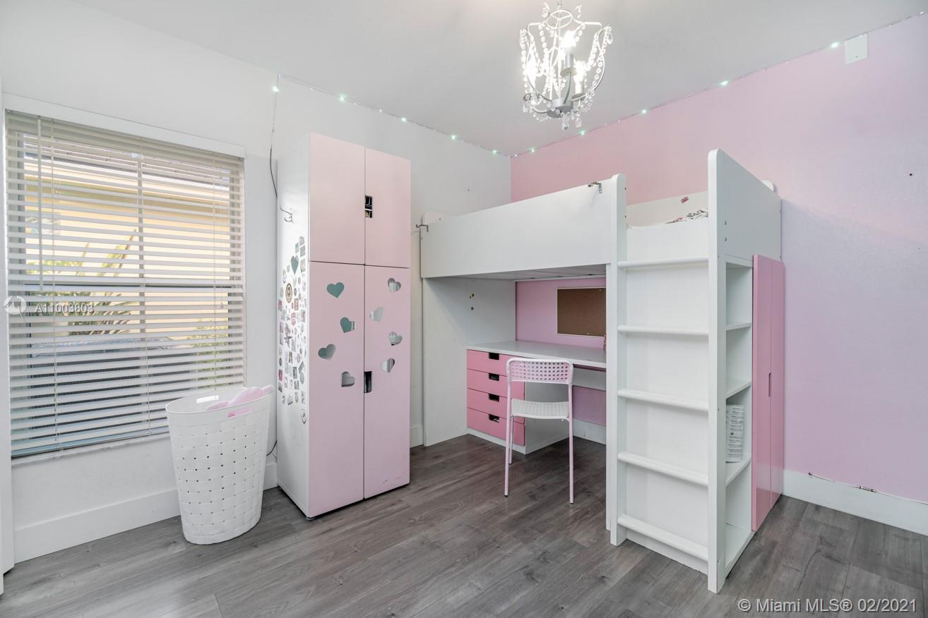 PROFILES II @ CHAPEL TRAIL - Residential