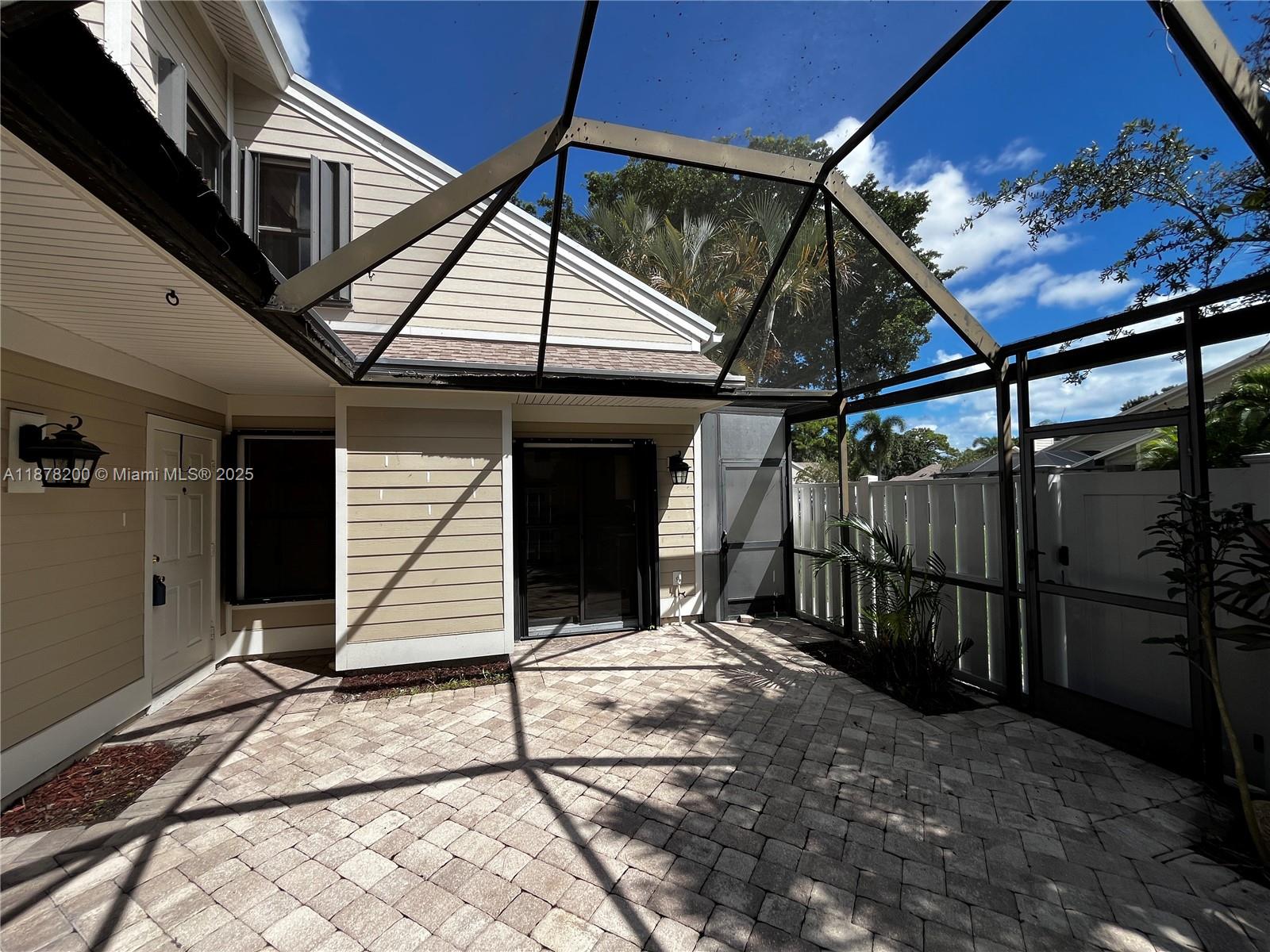 SUMMER WINDS OF JUPITER - Residential