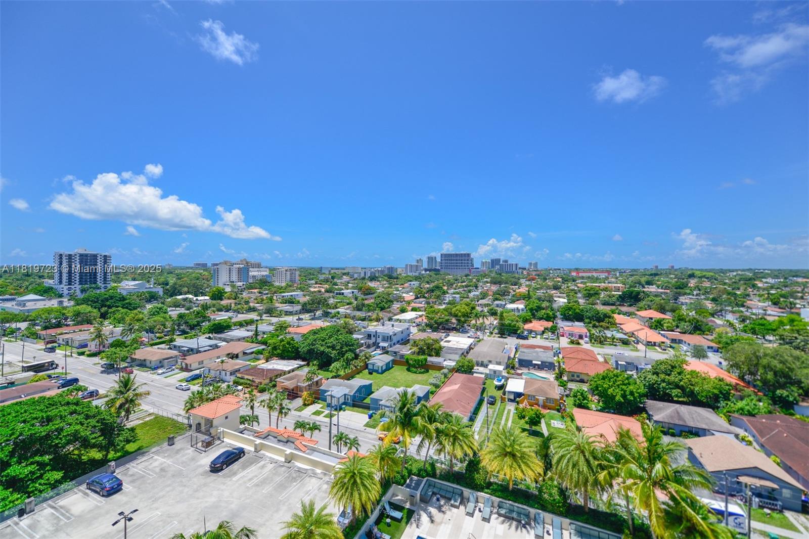 THE ASTON CONDO - Residential