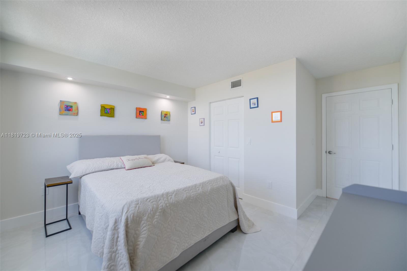 THE ASTON CONDO - Residential