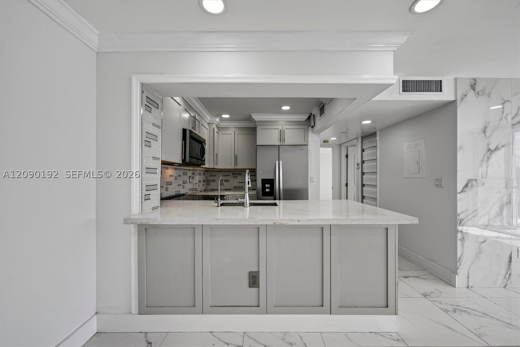 8075 NW 7th St 503