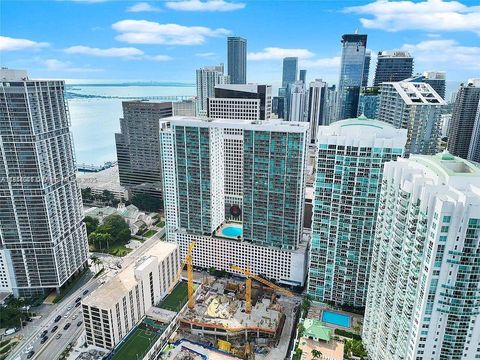 55 SE 6th St 1701 Miami FL 33131