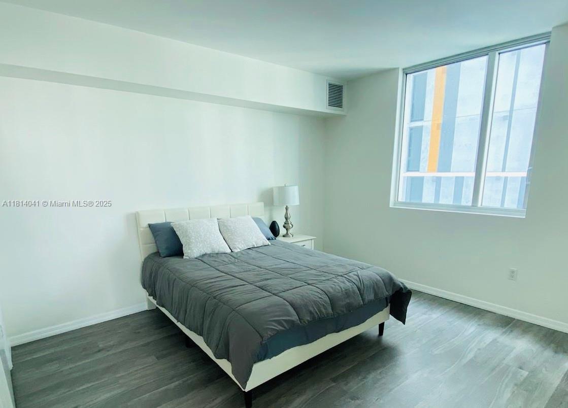 500 BRICKELL WEST CONDO - Residential Lease