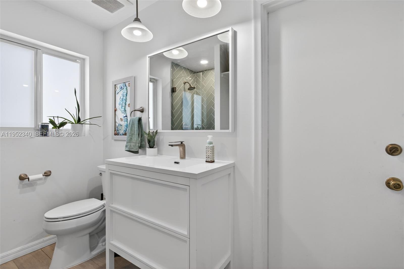 LANDINGS FIRST SEC - Residential