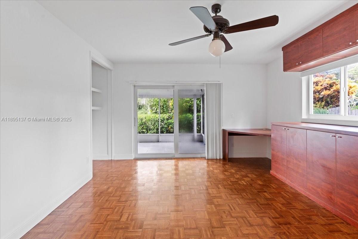 GREYKNOLL ESTATES - Residential