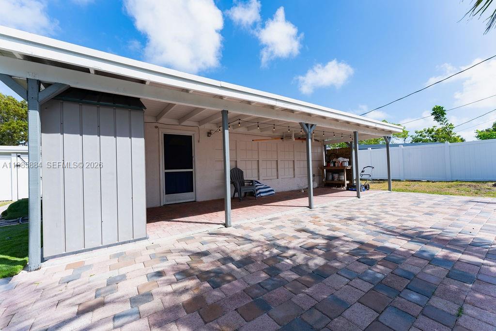 POMPANO BEACH HIGHLANDS - Residential