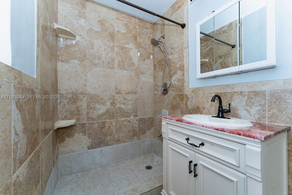 POMPANO BEACH HIGHLANDS - Residential