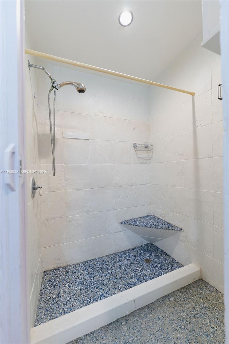 POMPANO BEACH HIGHLANDS - Residential