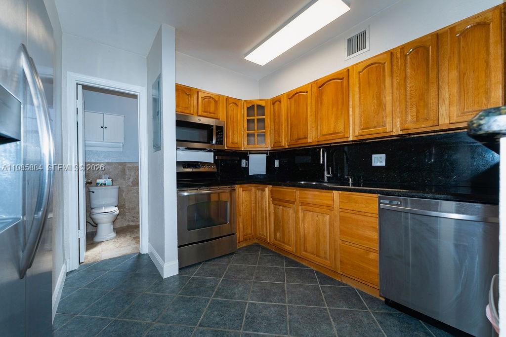 POMPANO BEACH HIGHLANDS - Residential