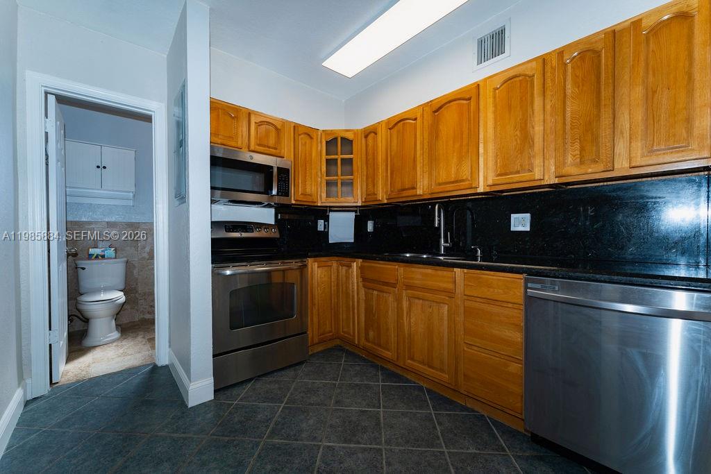 POMPANO BEACH HIGHLANDS - Residential