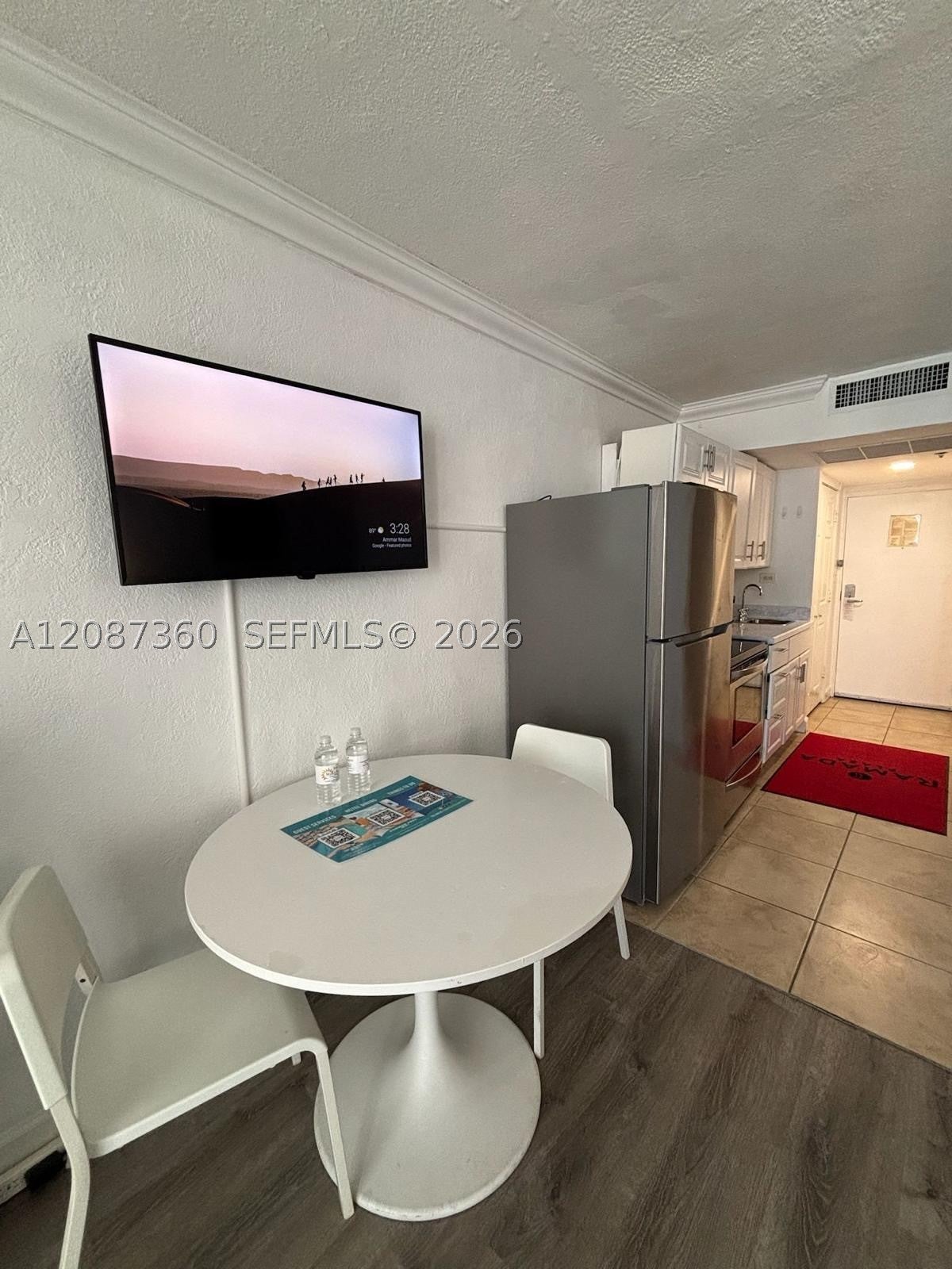 19201 Collins Ave 747