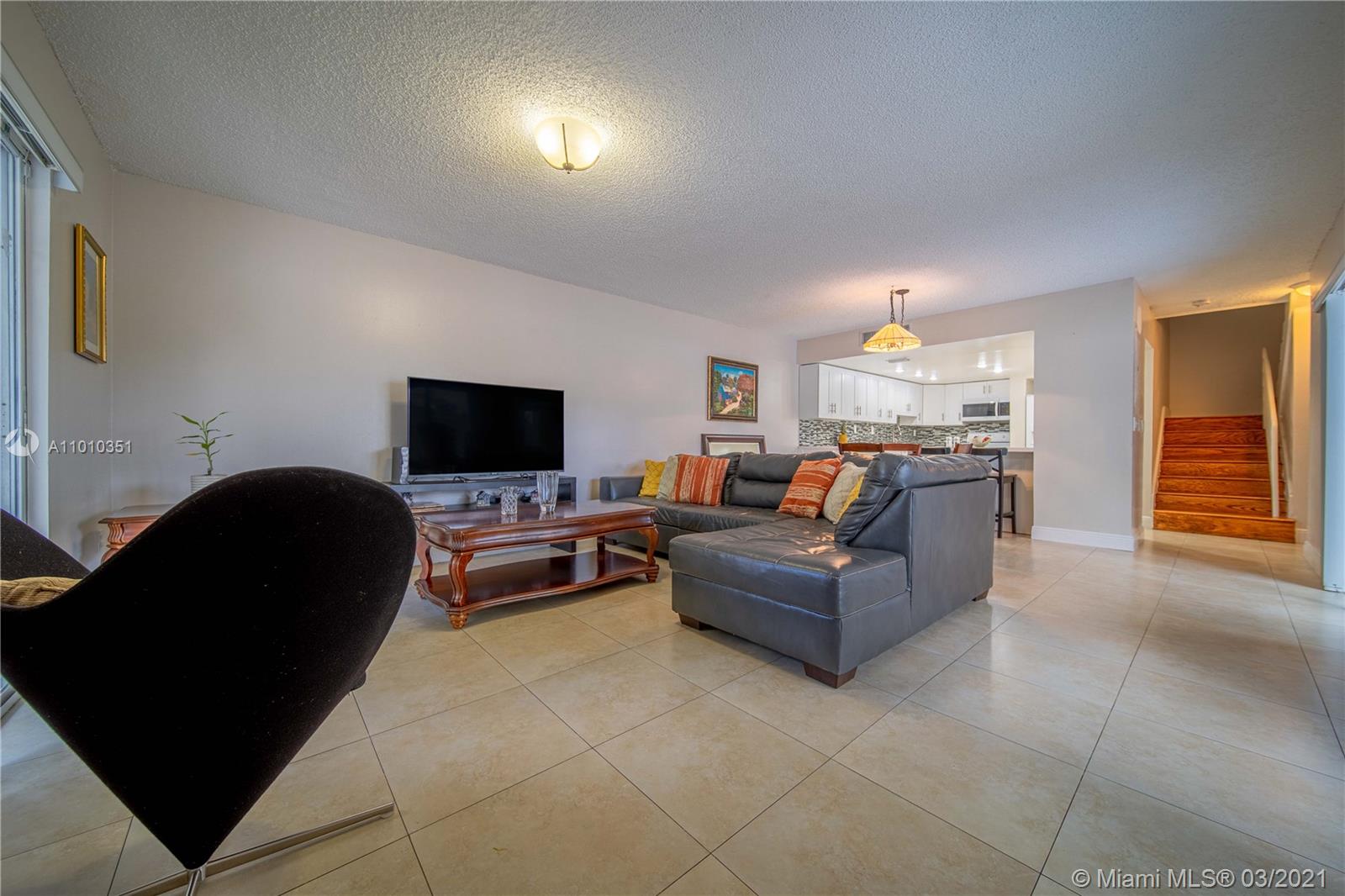 KENDALL CENTER - Residential