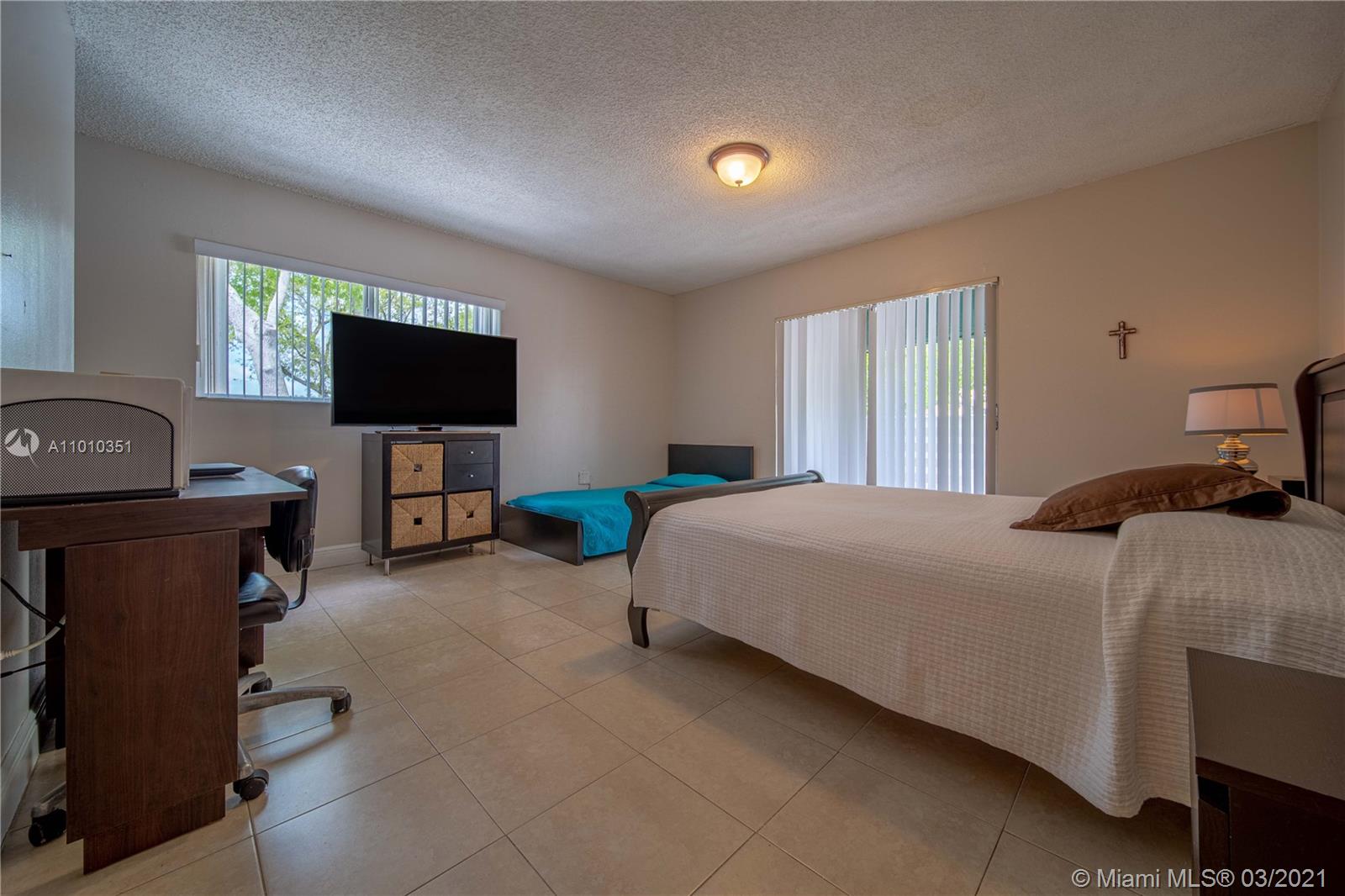 KENDALL CENTER - Residential