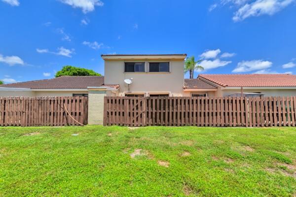 VILLA HOMES AT THE MOORS - Residential