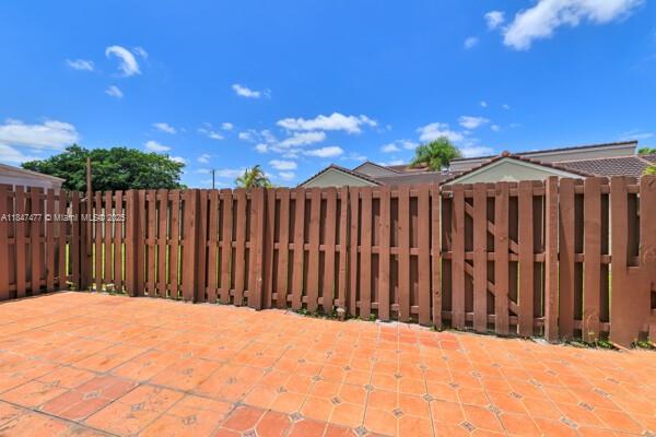 VILLA HOMES AT THE MOORS - Residential